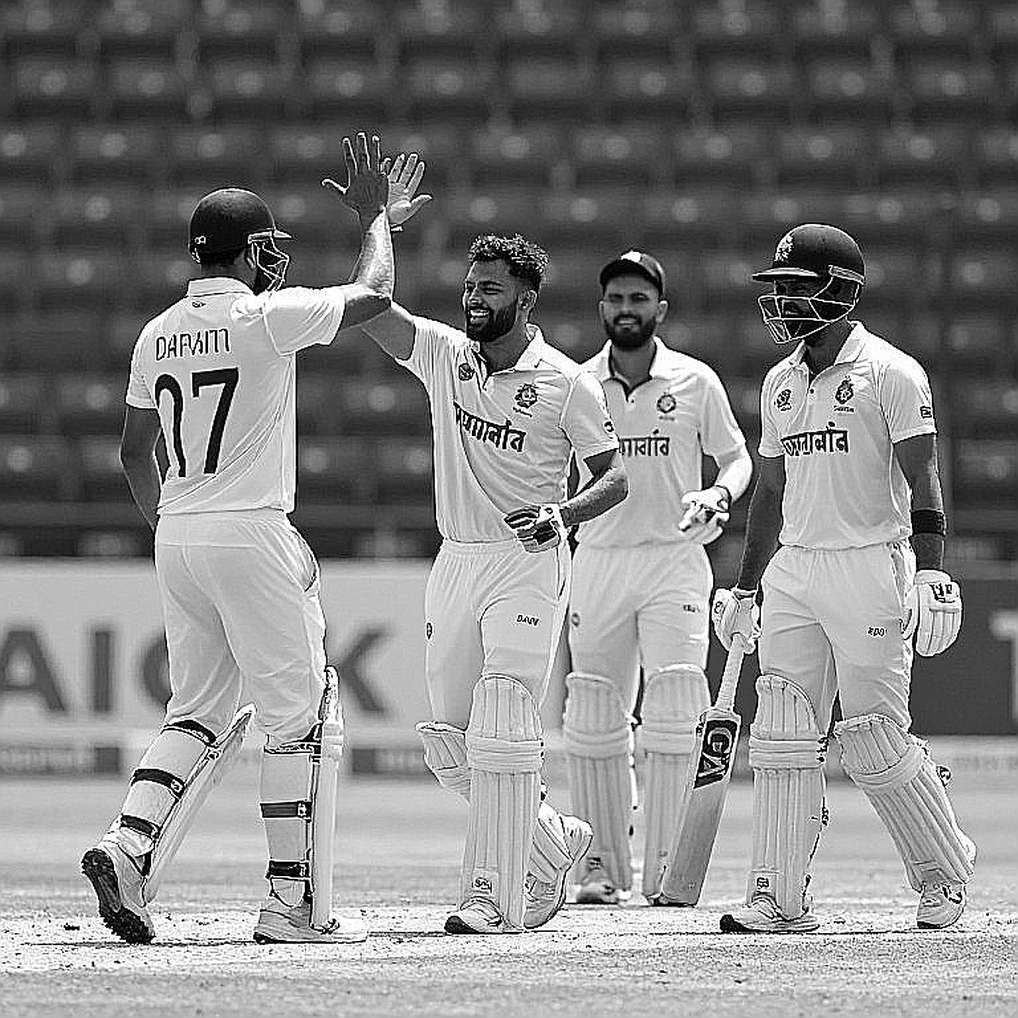 ইনজুরির ধাক্কায় হারিকেনস: স্মিথ ছিটকে, গ্রিন ও আয়েরির ওপর ভরসা